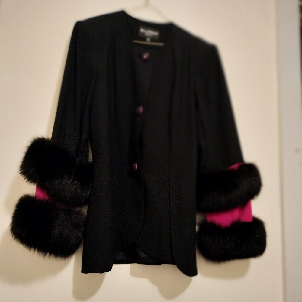 Eva Polini Accented Blazer